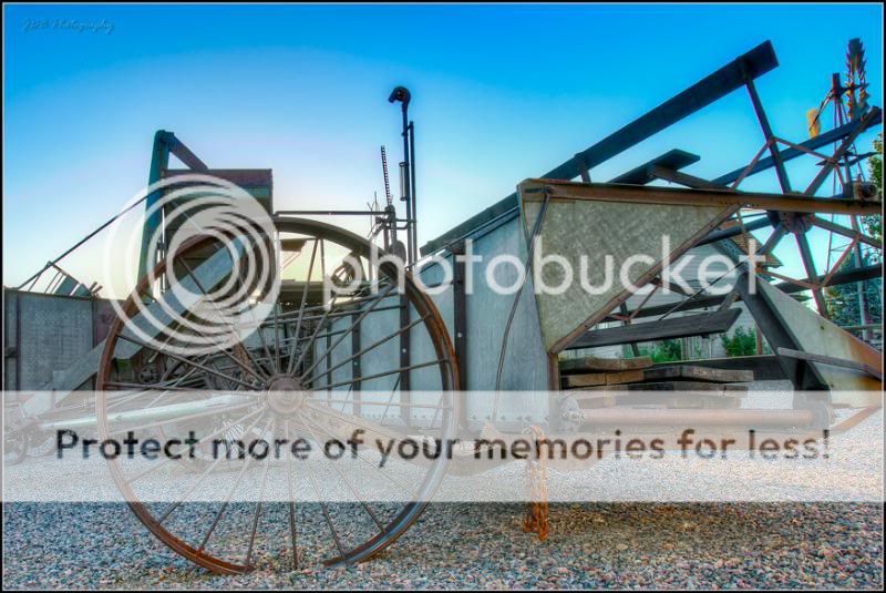 IMAGE: http://i315.photobucket.com/albums/ll479/j-blake/MU%20365%20Days%20of%20Photography/IMG_3791-Edit-2-as-Smart-Object-1.jpg